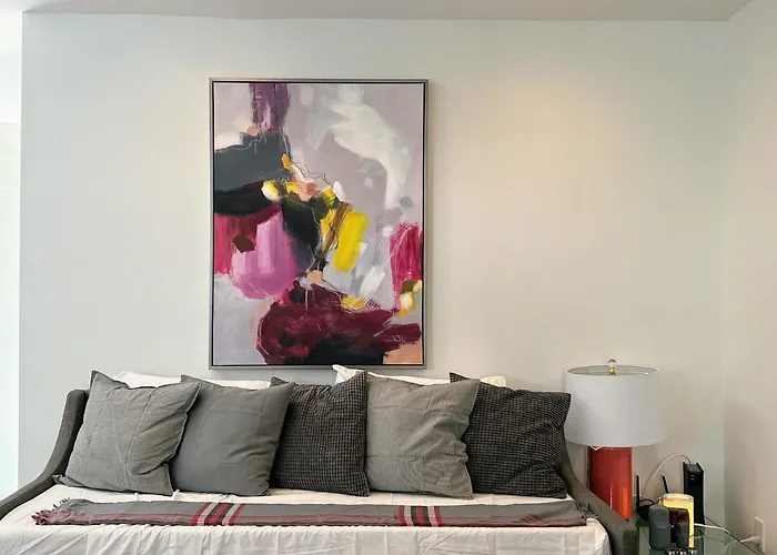 Hollywood Purple Habitat